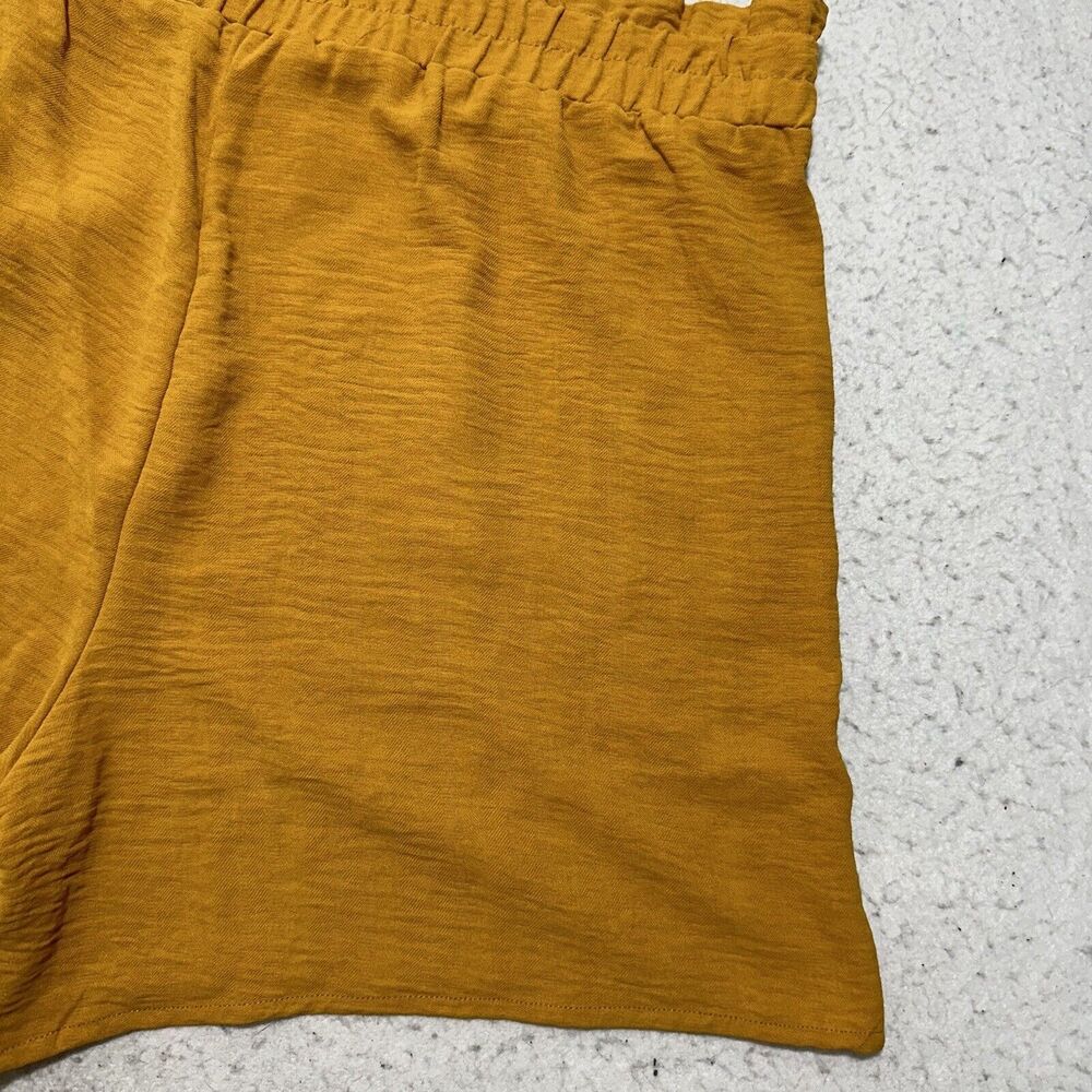 Retrology Women's XL Medallion Gold Yellow Paperbag Shorts 5" Inseam Tie Front - Picture 8 of 11